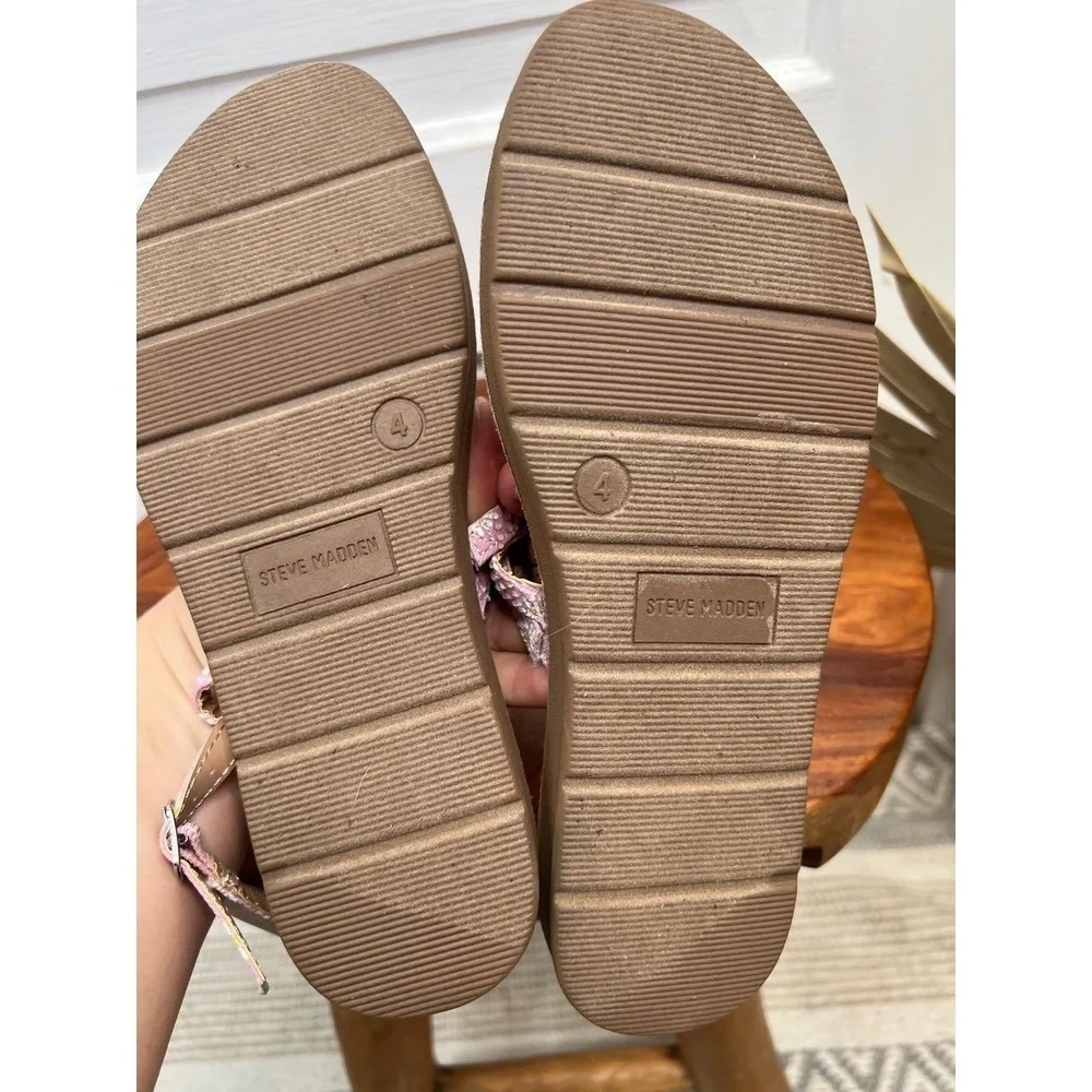 STEVE MADDEN Girls Daisy Print Strappy Flat Sandals Size 4